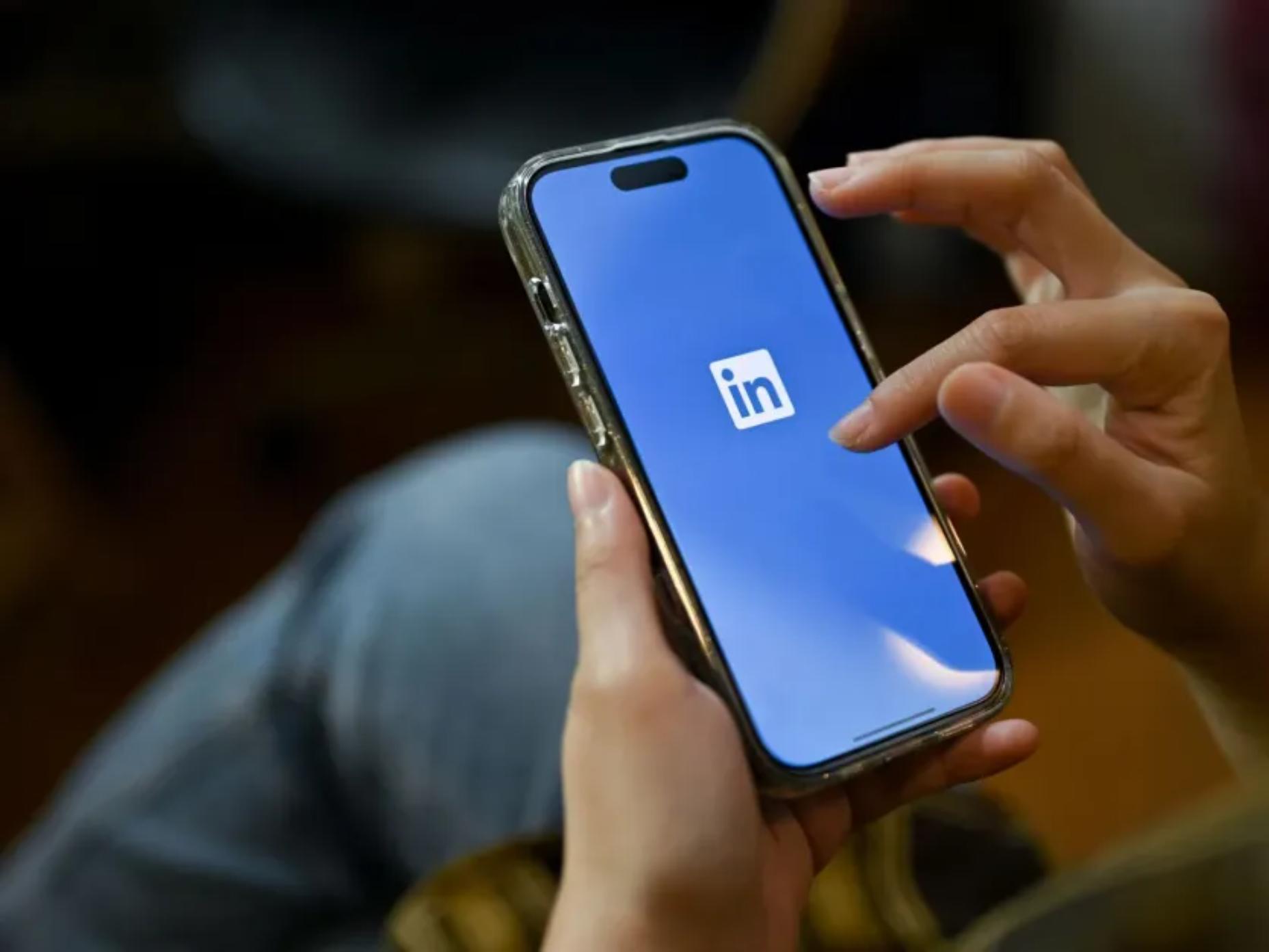 Pourquoi choisir LinkedIn pour communiquer : le pouvoir du r&eacute;seau professionnel